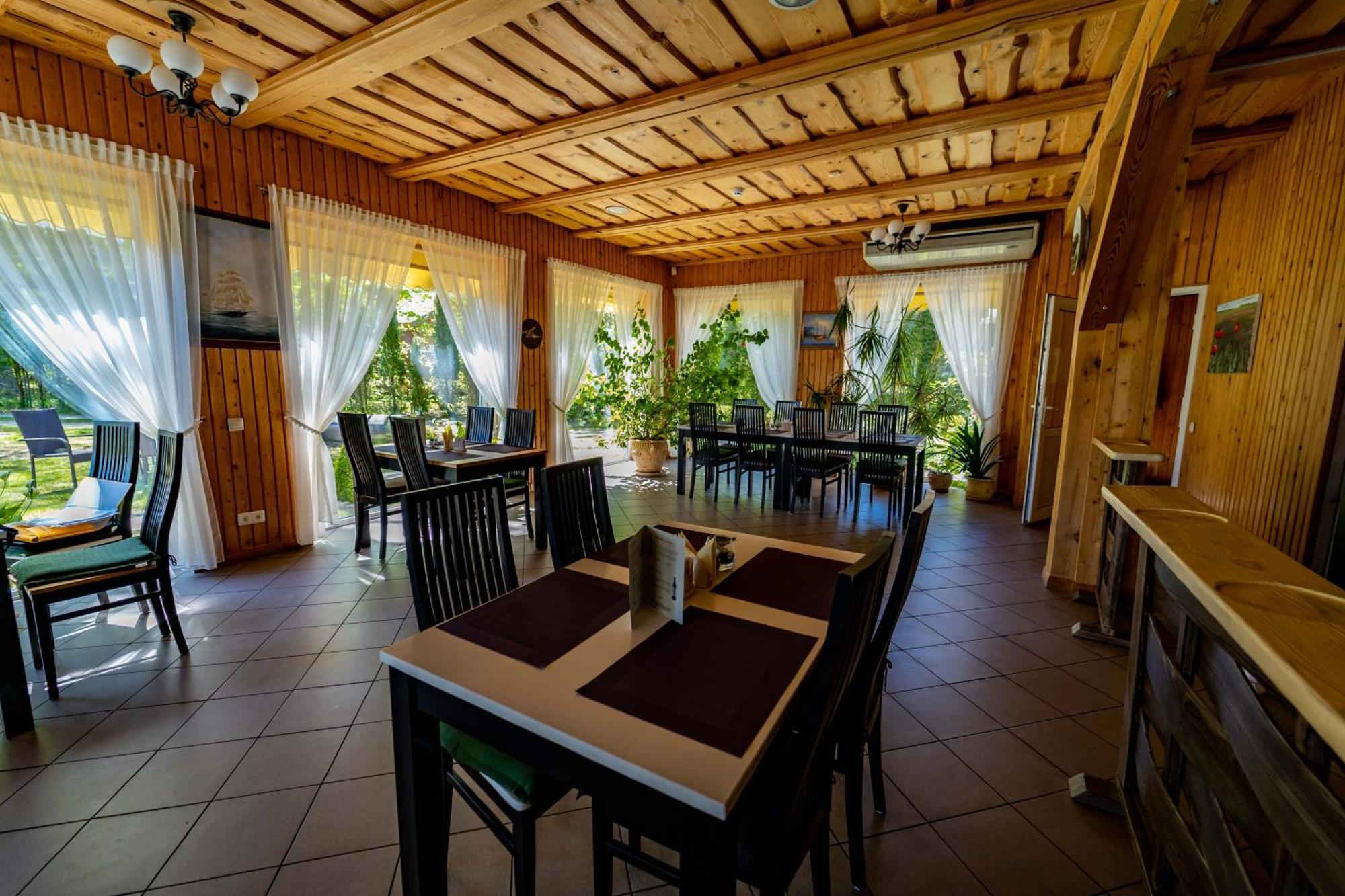 Imantas Nams Hotell Jurkalne Exteriör bild