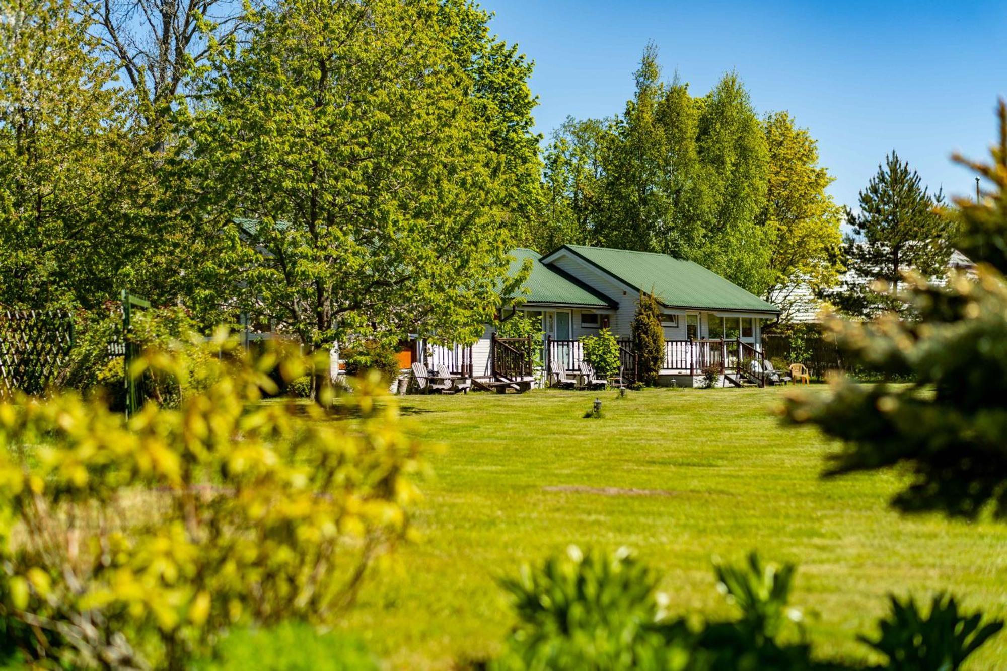 Imantas Nams Hotell Jurkalne Exteriör bild