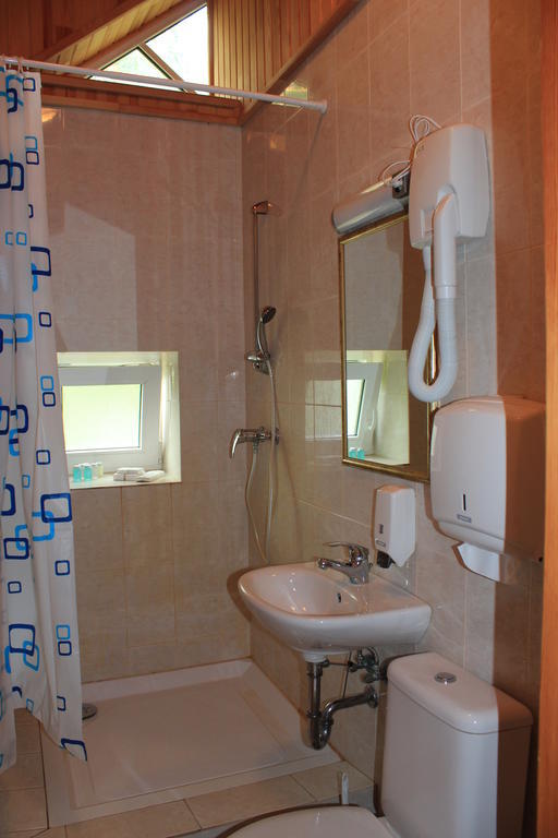 Imantas Nams Hotell Jurkalne Rum bild